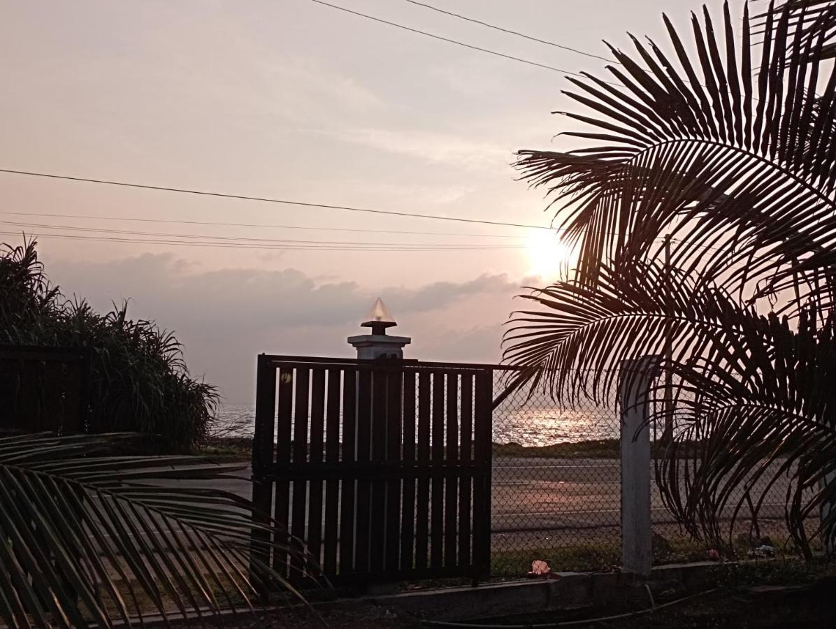 Surf Forever Midigama East Ngoại thất bức ảnh